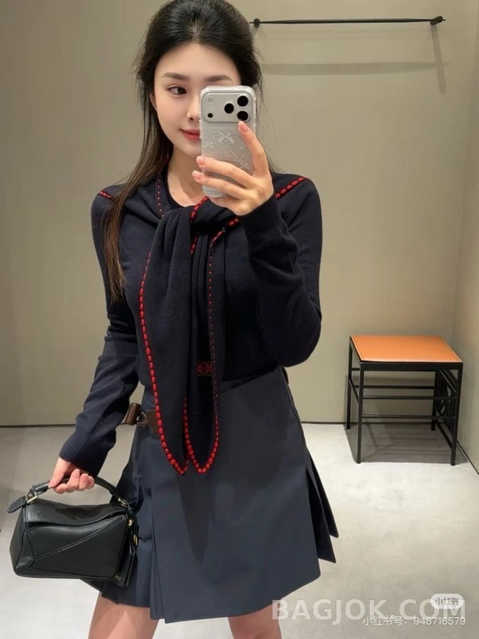 로에베 로에베 오버랩 플리츠 스커트 상세 이미지