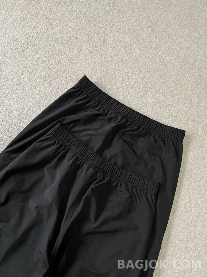 로에베 로에베 온 콜라보 기능성 카고 팬츠 상세 이미지
