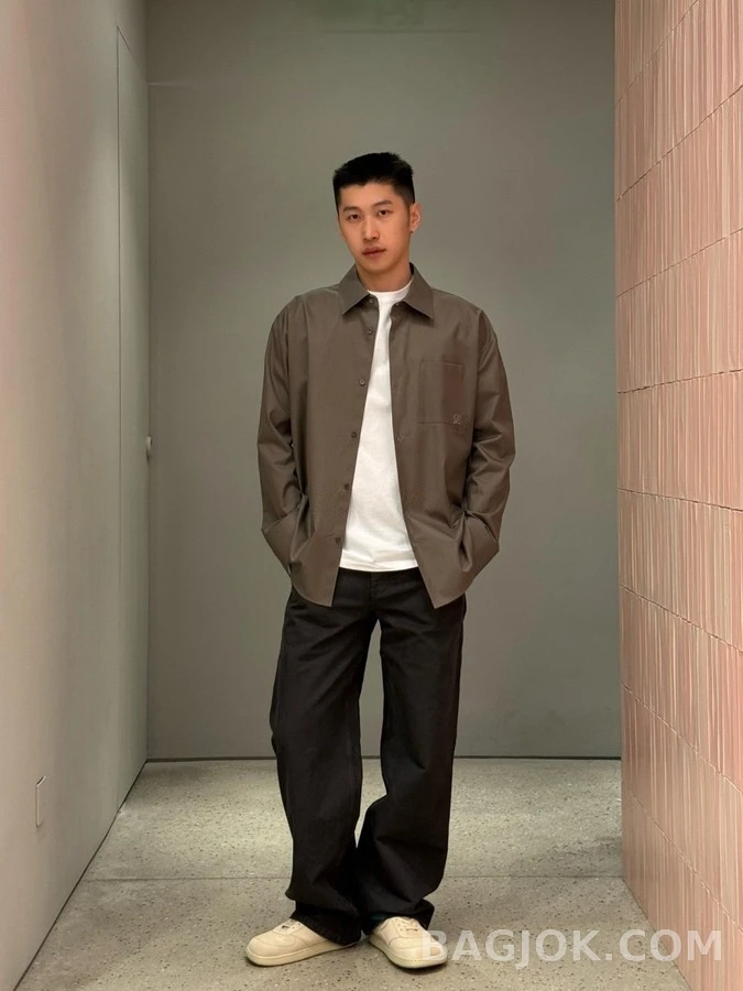 로에베 로에베 카키 투톤 아나그램 자수 셔츠 상세 이미지