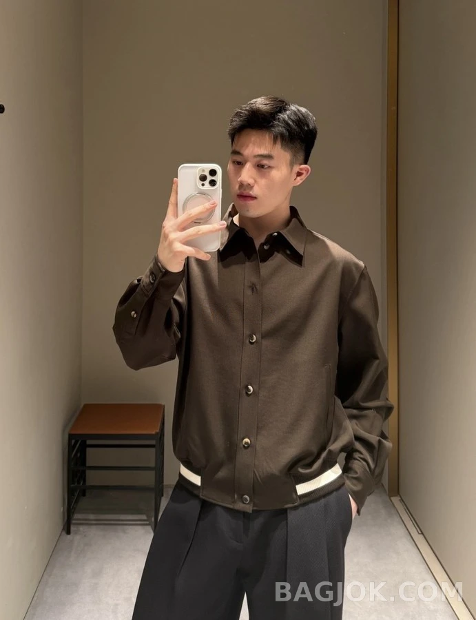 로에베 로에베 칼라 스트라이프 자켓 상세 이미지