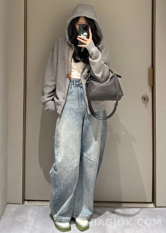 로에베 로에베 클래식 워싱 와이드 데님 팬츠 상세 이미지