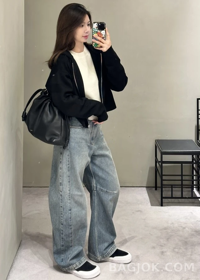 로에베 로에베 클래식 워싱 와이드 데님 팬츠 상세 이미지