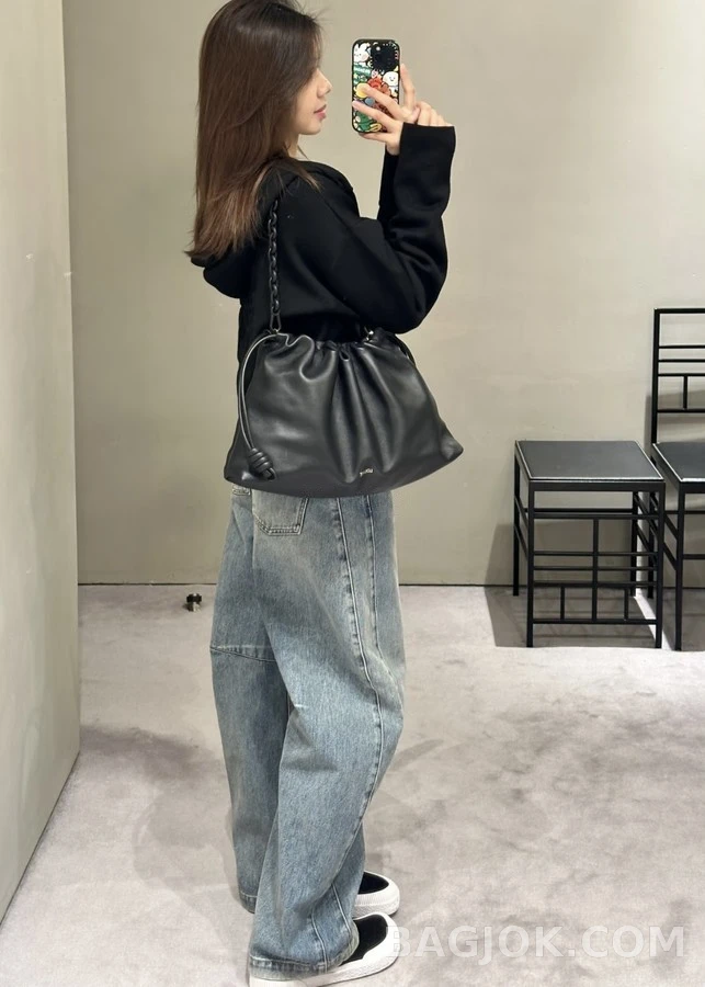 로에베 로에베 클래식 워싱 와이드 데님 팬츠 상세 이미지