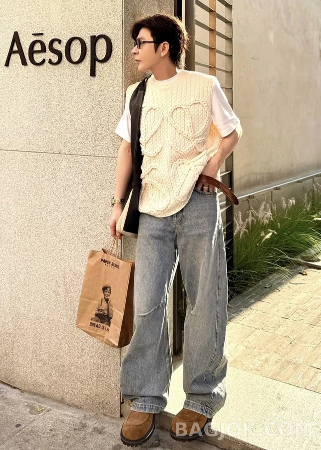 로에베 로에베 클래식 워싱 와이드 데님 팬츠 상세 이미지