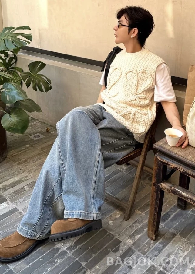 로에베 로에베 클래식 워싱 와이드 데님 팬츠 상세 이미지