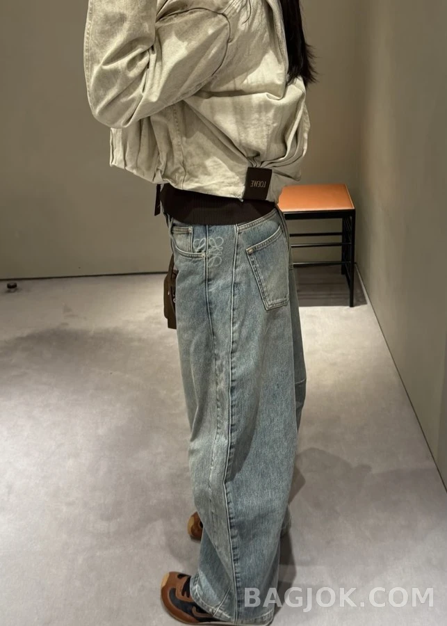 로에베 로에베 클래식 워싱 와이드 데님 팬츠 상세 이미지