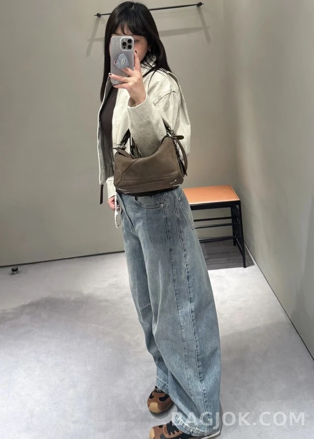 로에베 로에베 클래식 워싱 와이드 데님 팬츠 상세 이미지