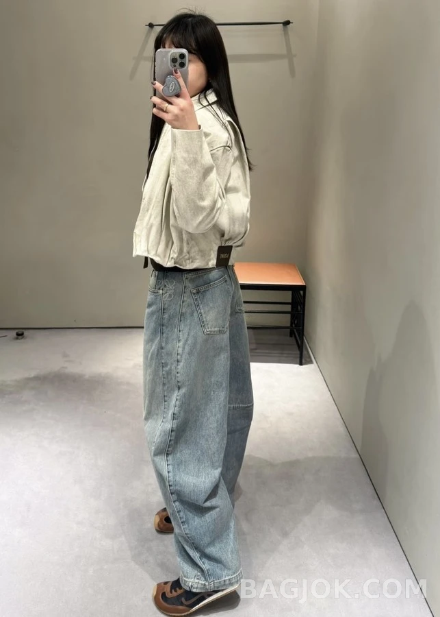 로에베 로에베 클래식 워싱 와이드 데님 팬츠 상세 이미지