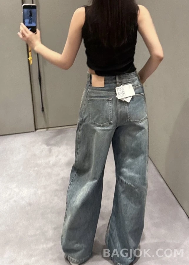 로에베 로에베 클래식 워싱 와이드 데님 팬츠 상세 이미지