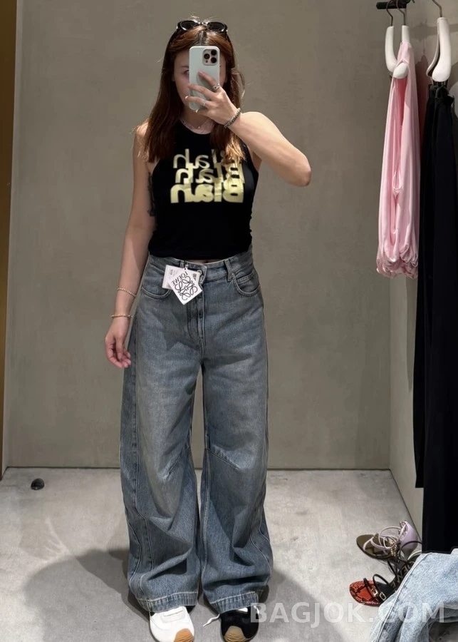 로에베 로에베 클래식 워싱 와이드 데님 팬츠 상세 이미지