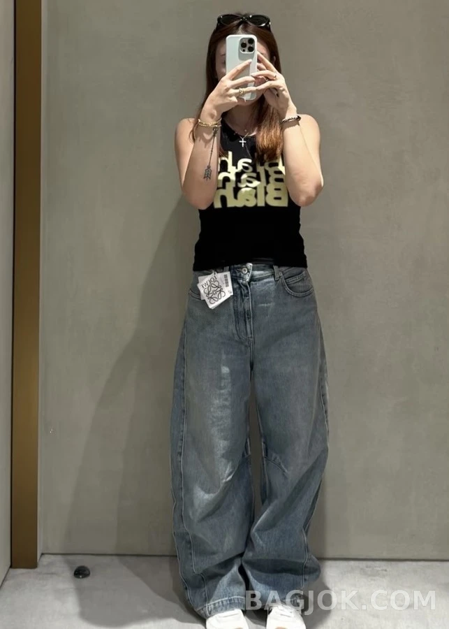 로에베 로에베 클래식 워싱 와이드 데님 팬츠 상세 이미지
