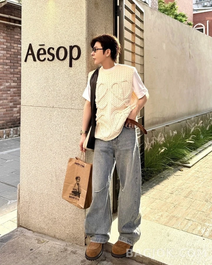 로에베 로에베 클래식 워싱 와이드 데님 팬츠 상세 이미지