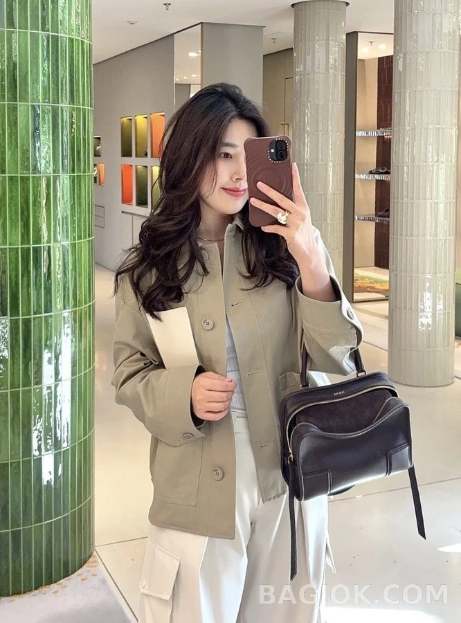 로에베 로에베 플리츠 패널 와이드 팬츠 상세 이미지