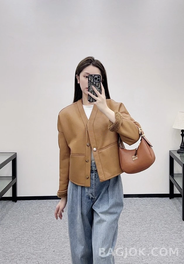 로에베 로에베 환경친화적 시어링 자켓 상세 이미지