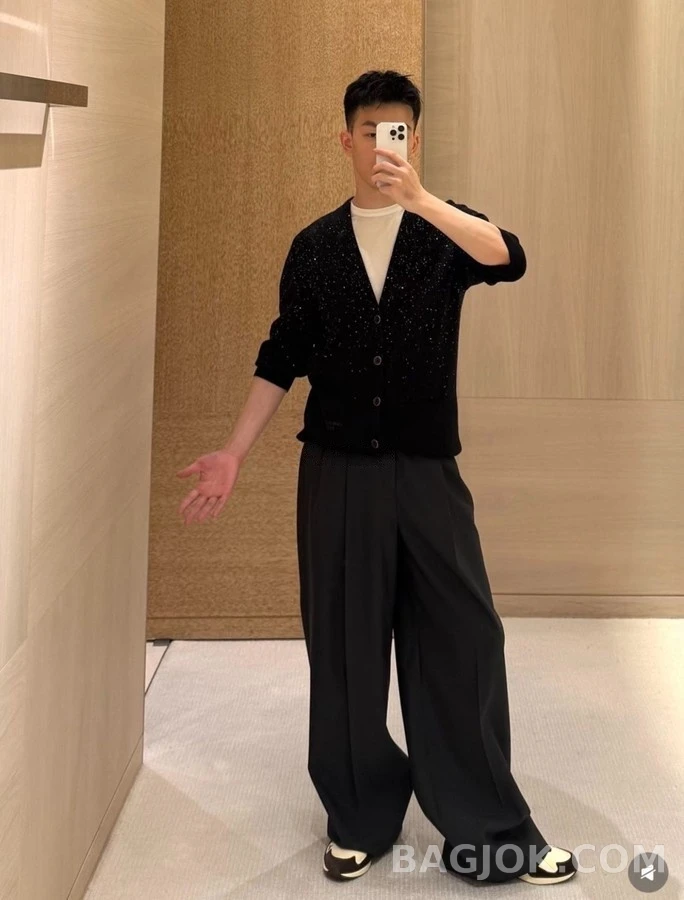 루이비통 루이비통 그라데이션 스팽글 가디건 상세 이미지