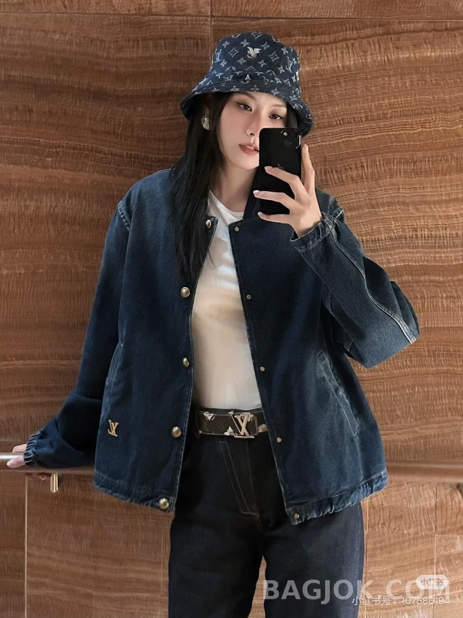 루이비통 루이비통 금장 로고 데님 야구 자켓 상세 이미지