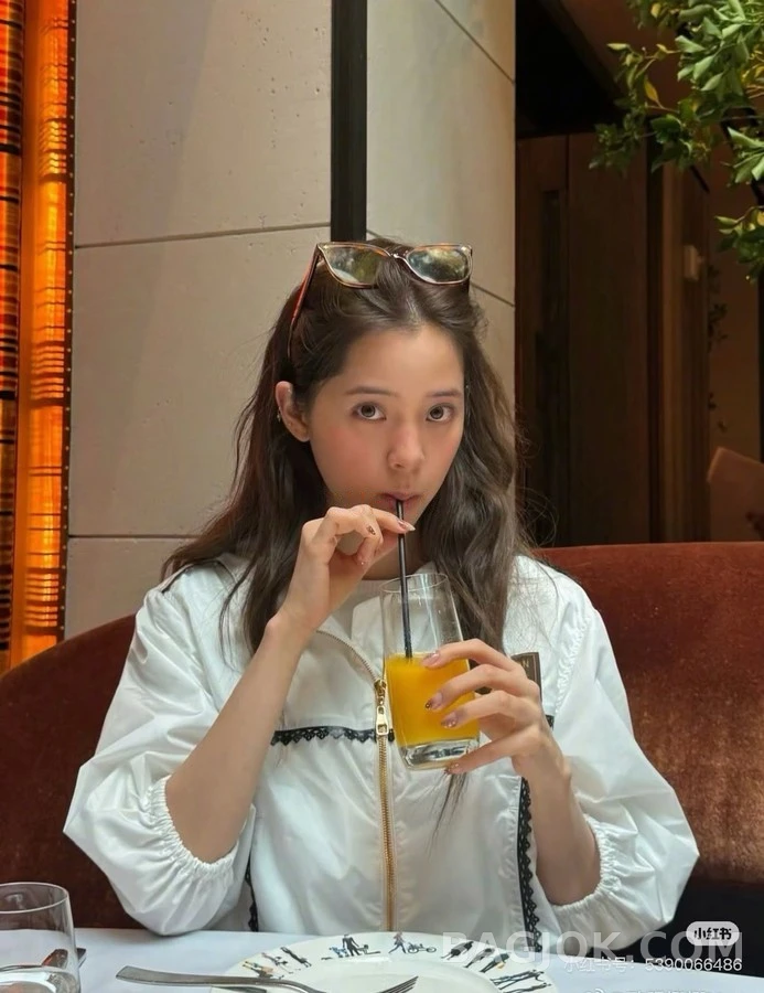 루이비통 루이비통 레이스 라벨 후드 바람막이 상세 이미지