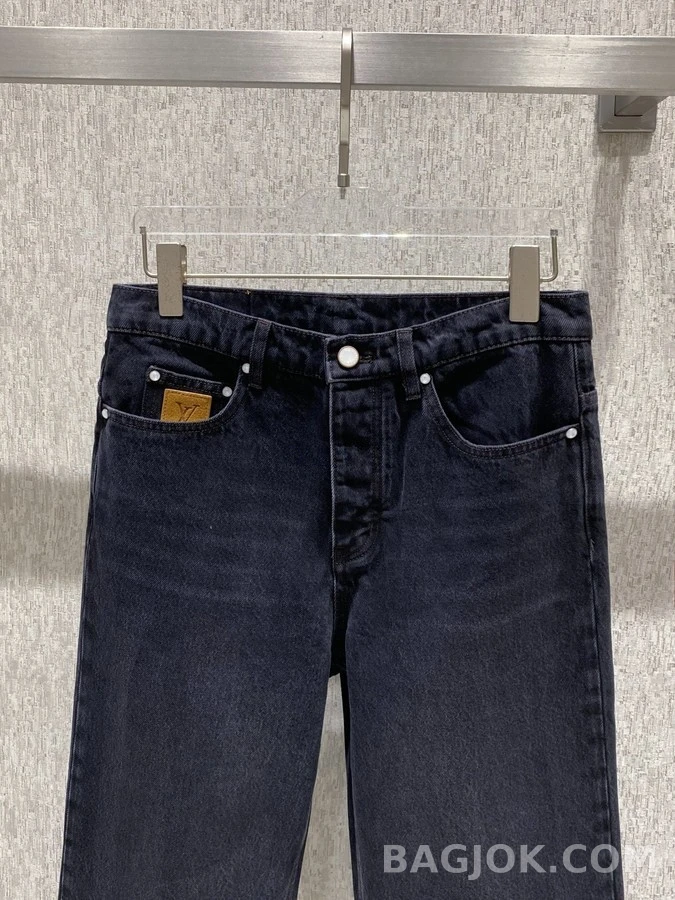 루이비통 루이비통 로고 가죽 패치 팬츠 상세 이미지