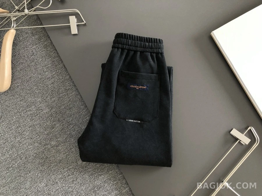 루이비통 루이비통 로고 드로스트링 카고 팬츠 상세 이미지