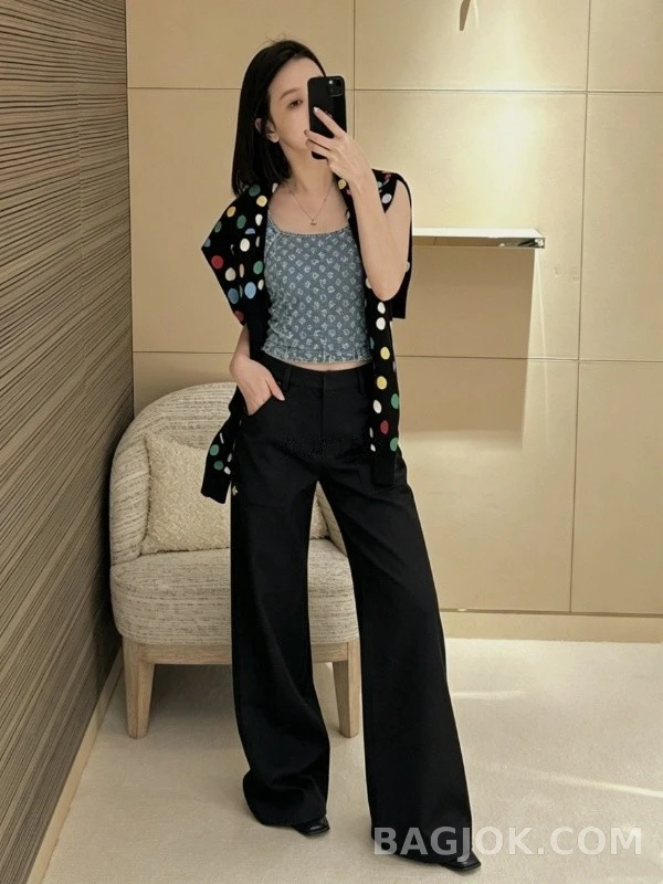 루이비통 루이비통 로고 디테일 와이드 팬츠 상세 이미지