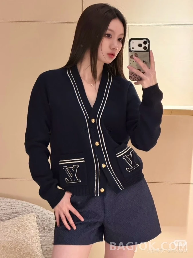 루이비통 루이비통 로고 배색 라인 가디건 상세 이미지