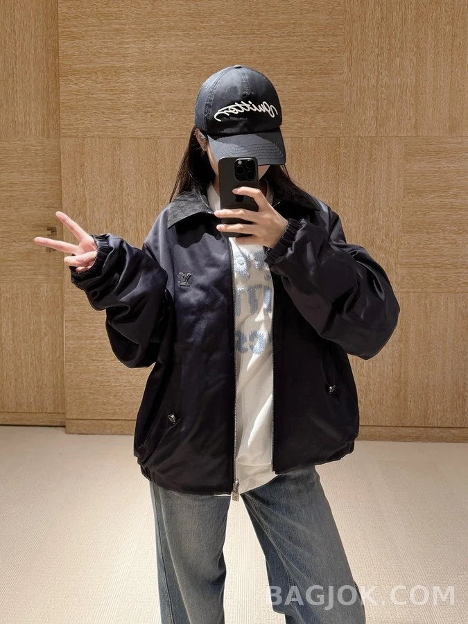 루이비통 루이비통 로고 새틴 리버서블 자켓 상세 이미지