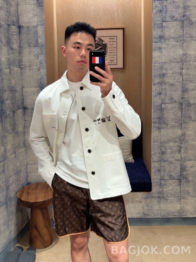 루이비통 루이비통 로고 워크 자켓 상세 이미지
