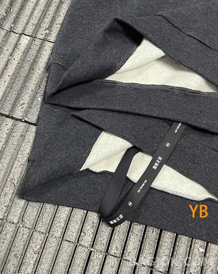 루이비통 루이비통 로고 자수 맨투맨 상세 이미지