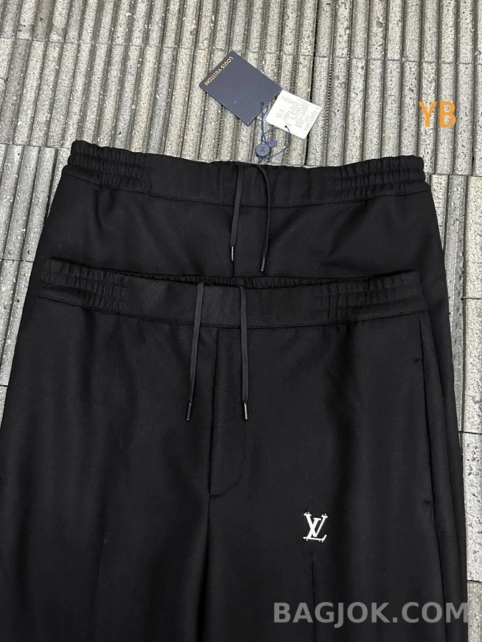 루이비통 루이비통 로고 테크 트레이닝 팬츠 상세 이미지