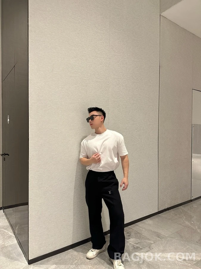 루이비통 루이비통 로고 테크 트레이닝 팬츠 상세 이미지