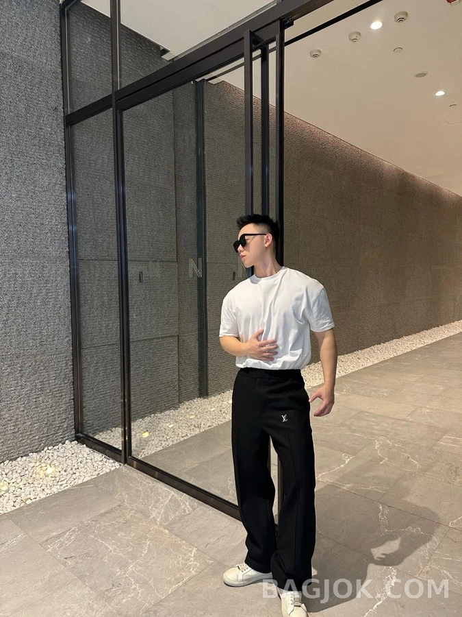 루이비통 루이비통 로고 테크 트레이닝 팬츠 상세 이미지