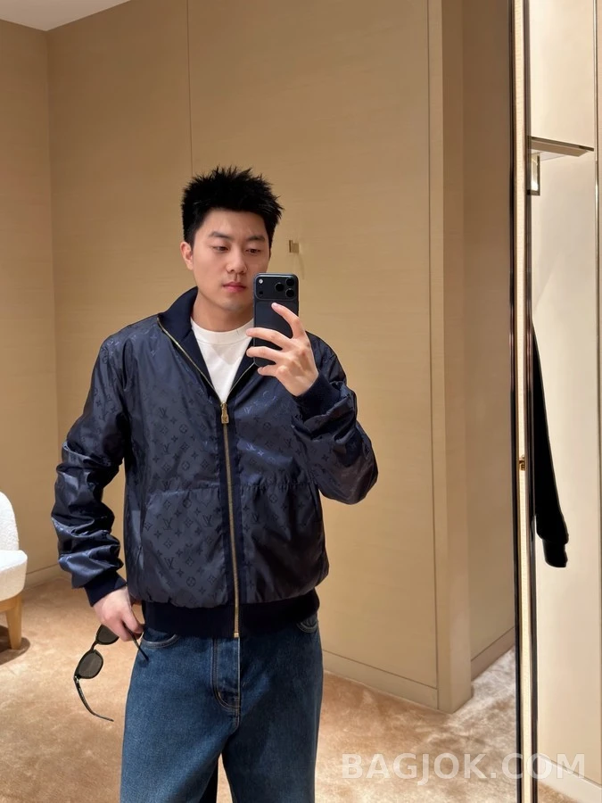 루이비통 루이비통 로고 풀집 니트 자켓 상세 이미지