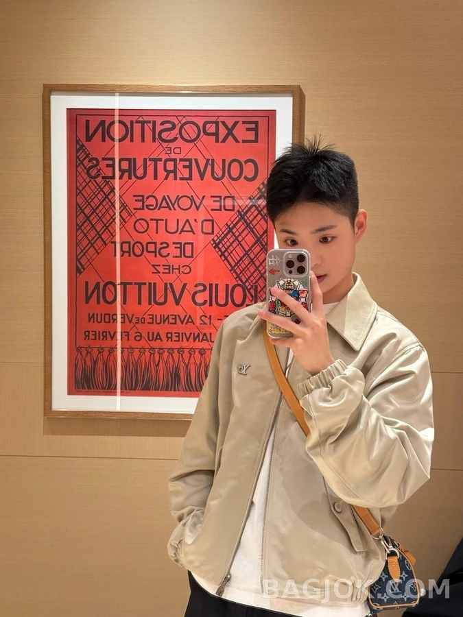 루이비통 루이비통 리버서블 로고 레더 자켓 상세 이미지