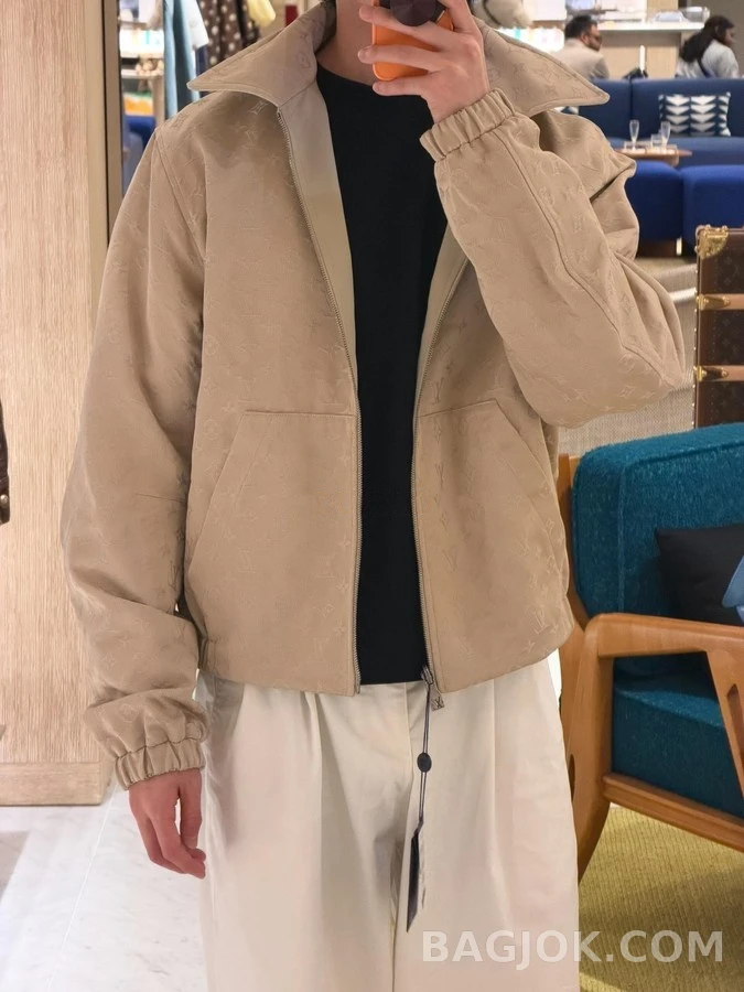 루이비통 루이비통 리버서블 로고 레더 자켓 상세 이미지
