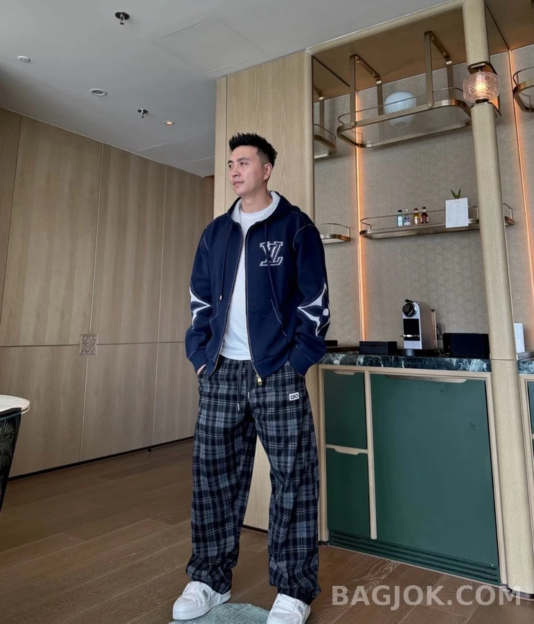 루이비통 루이비통 면 연결 후드 집업 상세 이미지
