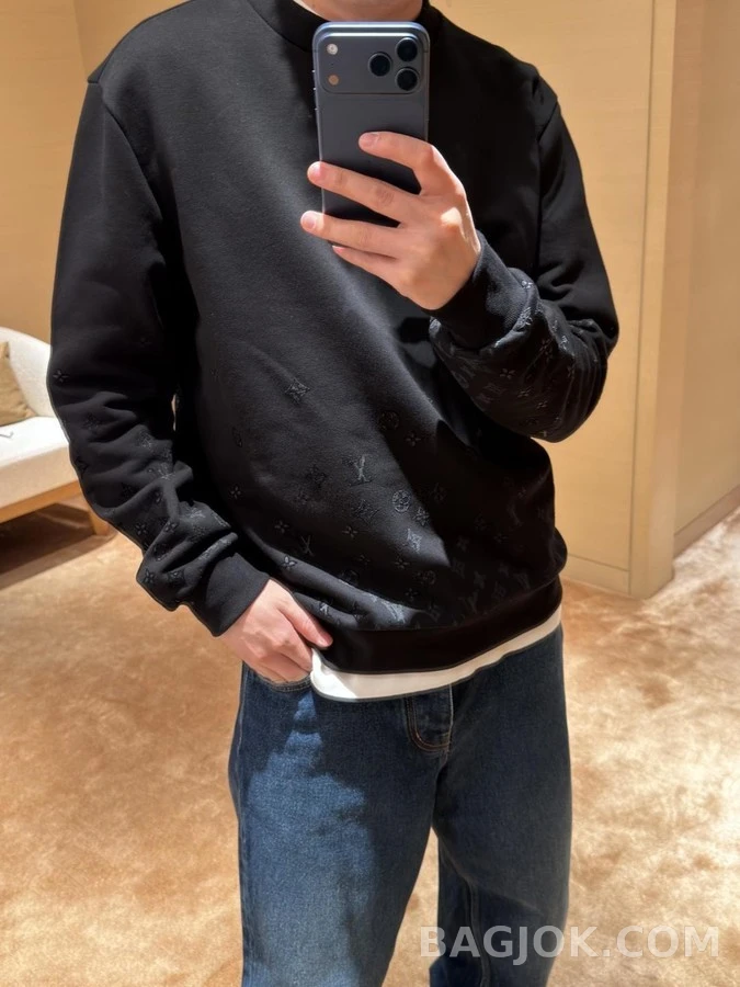 루이비통 루이비통 모노그램 그라디언트 긴팔 티셔츠 상세 이미지