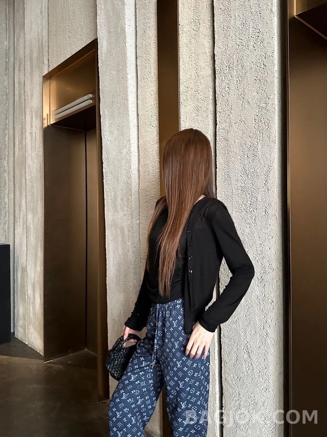 루이비통 루이비통 모노그램 드로스트링 와이드 팬츠 상세 이미지
