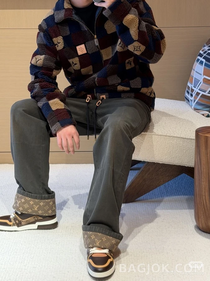 루이비통 루이비통 모노그램 롤업 와이드 데님 상세 이미지
