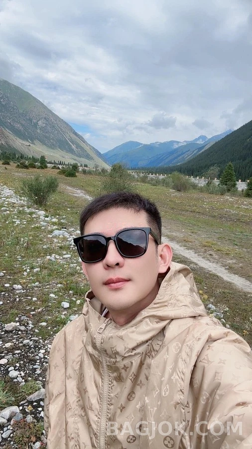 루이비통 루이비통 모노그램 리버서블 후드 자켓 상세 이미지