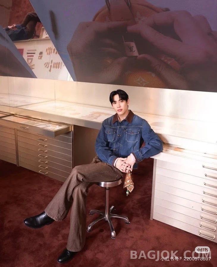 루이비통 루이비통 모노그램 배색 데님 자켓 상세 이미지