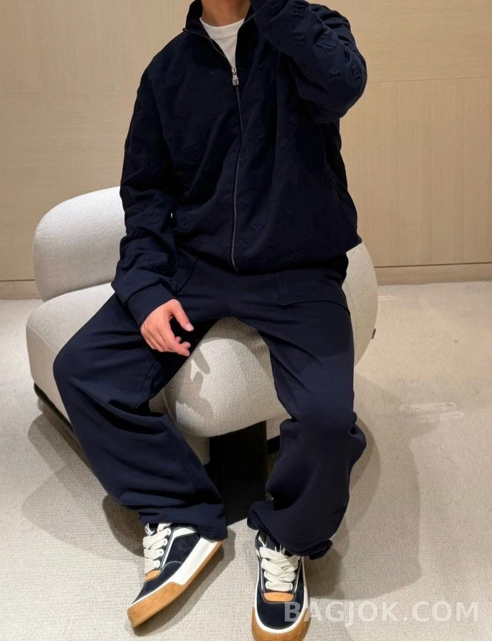 루이비통 루이비통 모노그램 압인 운동복 집업 상세 이미지