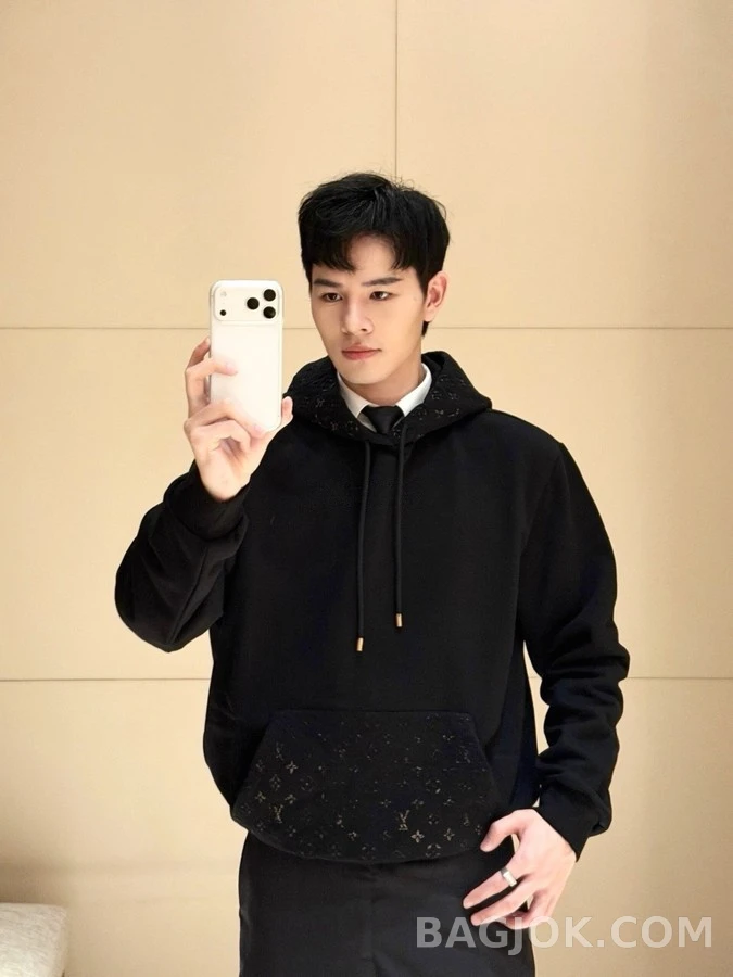 루이비통 루이비통 모노그램 압인 후드티 상세 이미지