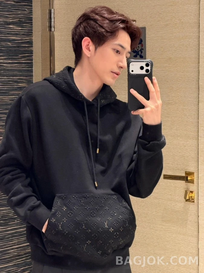 루이비통 루이비통 모노그램 압인 후드티 상세 이미지