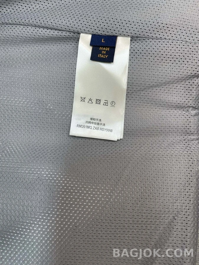 루이비통 루이비통 모노그램 엠보싱 집업 자켓 상세 이미지