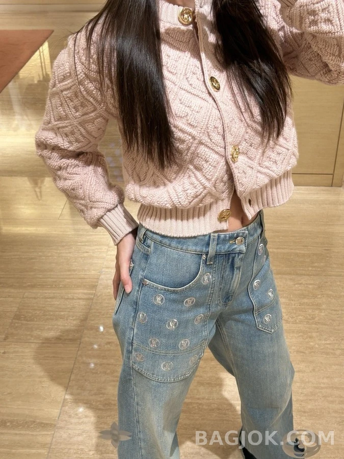 루이비통 루이비통 모노그램 자수 플레어 데님 팬츠 상세 이미지
