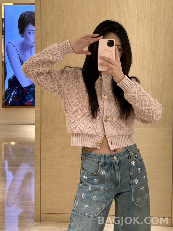 루이비통 루이비통 모노그램 자수 플레어 데님 팬츠 상세 이미지