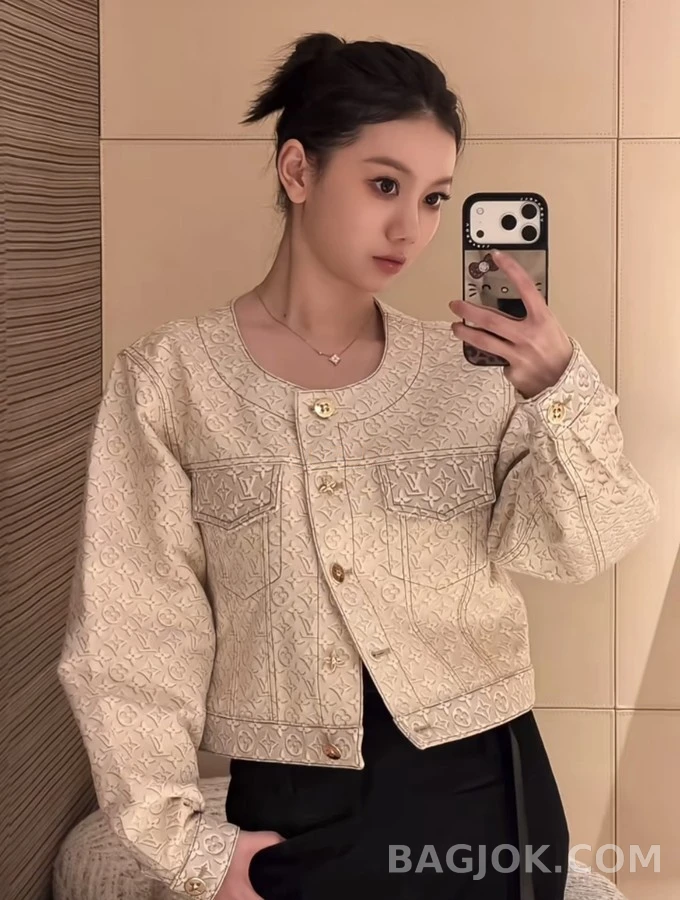루이비통 루이비통 모노그램 자카드 라운드넥 자켓 상세 이미지