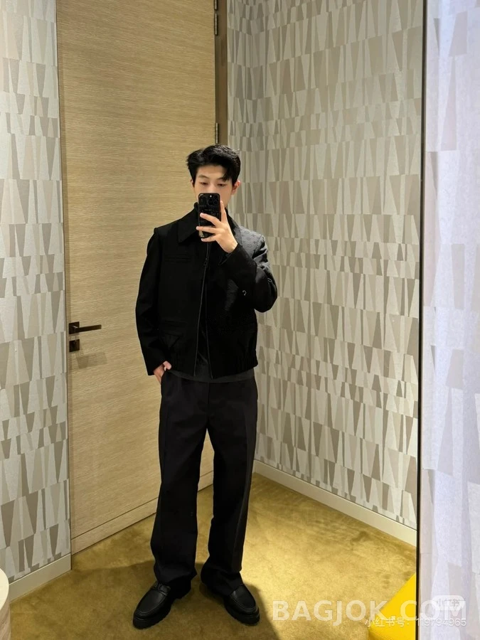 루이비통 루이비통 모노그램 자카드 카라 자켓 상세 이미지