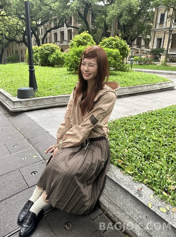 루이비통 루이비통 모노그램 자카드 크롭 재킷 상세 이미지