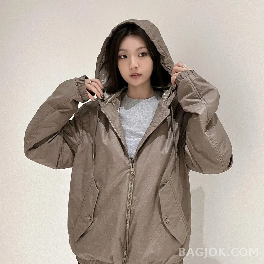 루이비통 루이비통 모노그램 패딩 후드 집업 상세 이미지